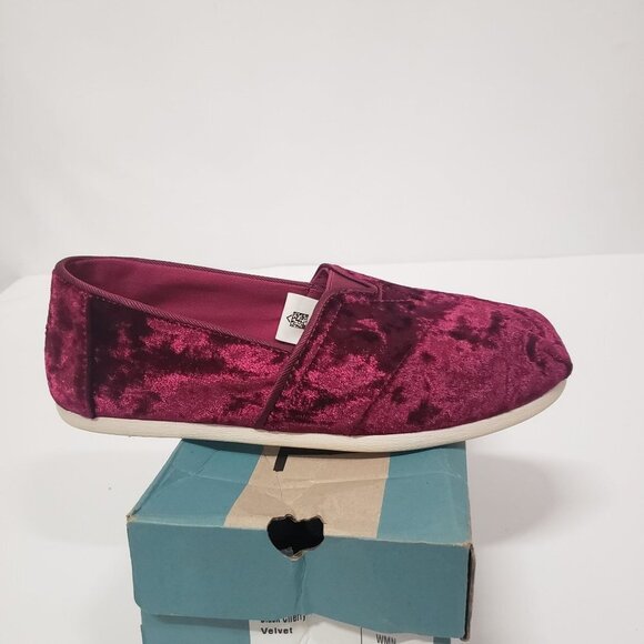 TOMS Black Cherry Velvet Women's Classics Slip-on Shoes - Size US 7 - Picture 3 of 8